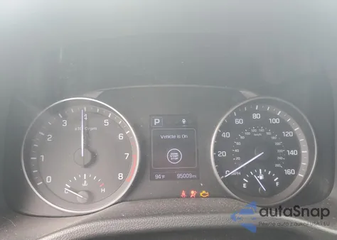 2017 Hyundai Elantra Se z USA, uszkodzony, nr VIN KMHD84LF3HU143901